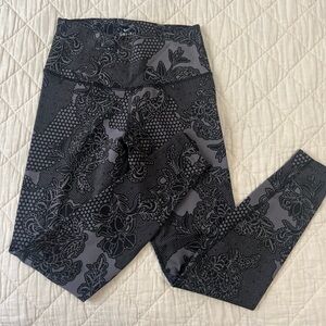 NIKE DRI FIT TATTOO FLORAL LEGGINGS GREY FLOWERS